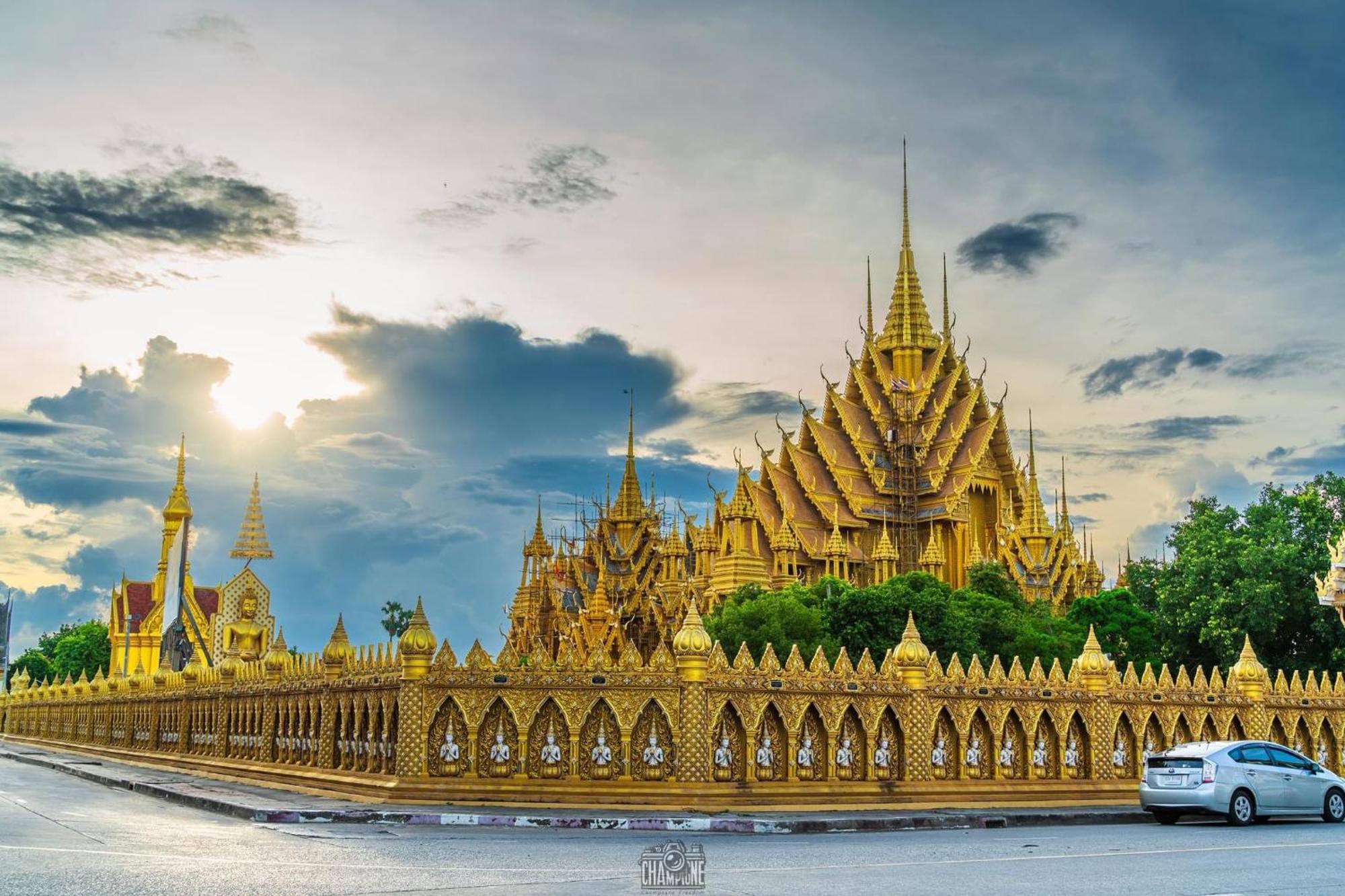 Hostelbed And Retreat Phitszanulok Kültér fotó