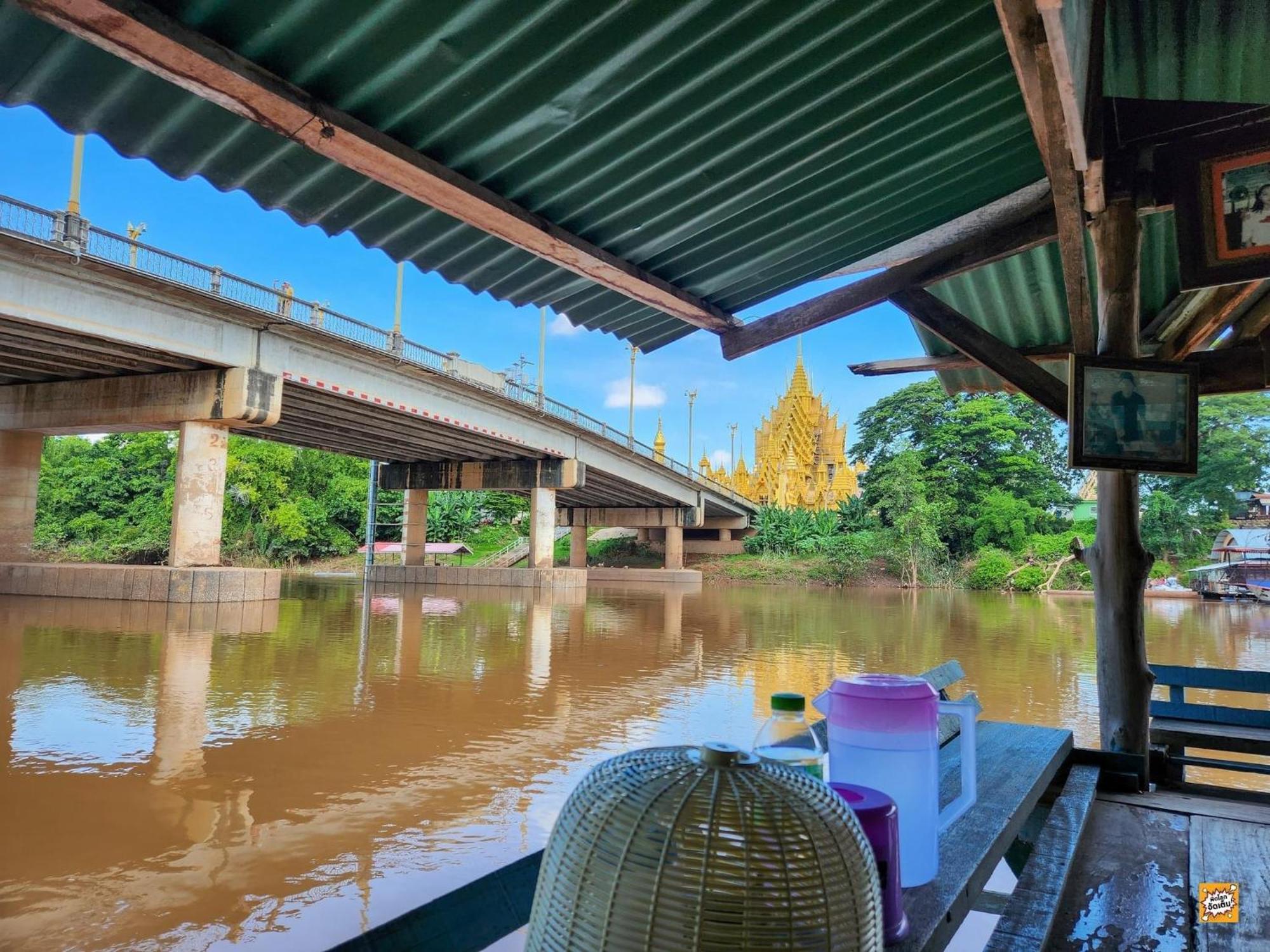 Hostelbed And Retreat Phitszanulok Kültér fotó