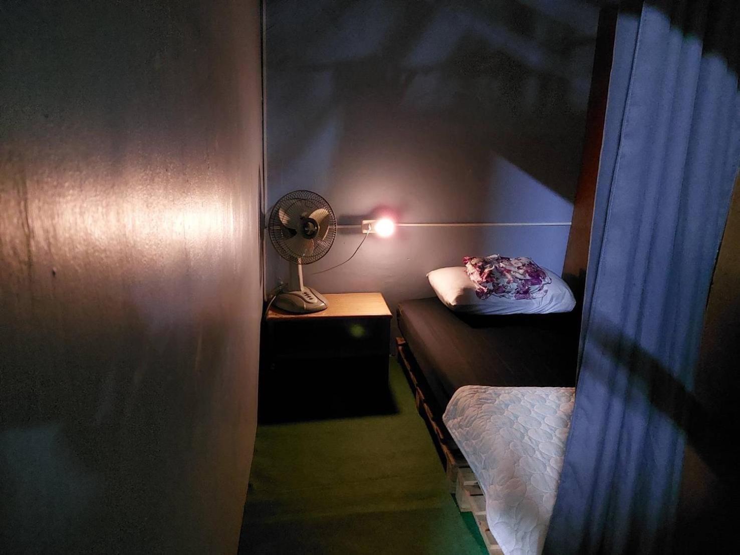 Hostelbed And Retreat Phitszanulok Kültér fotó