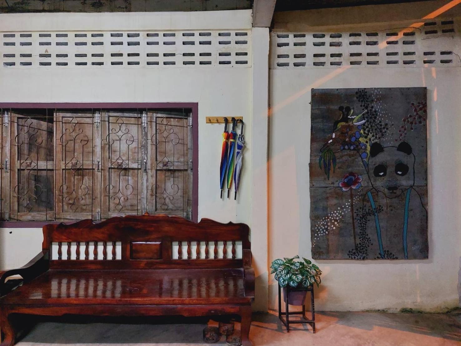 Hostelbed And Retreat Phitszanulok Kültér fotó