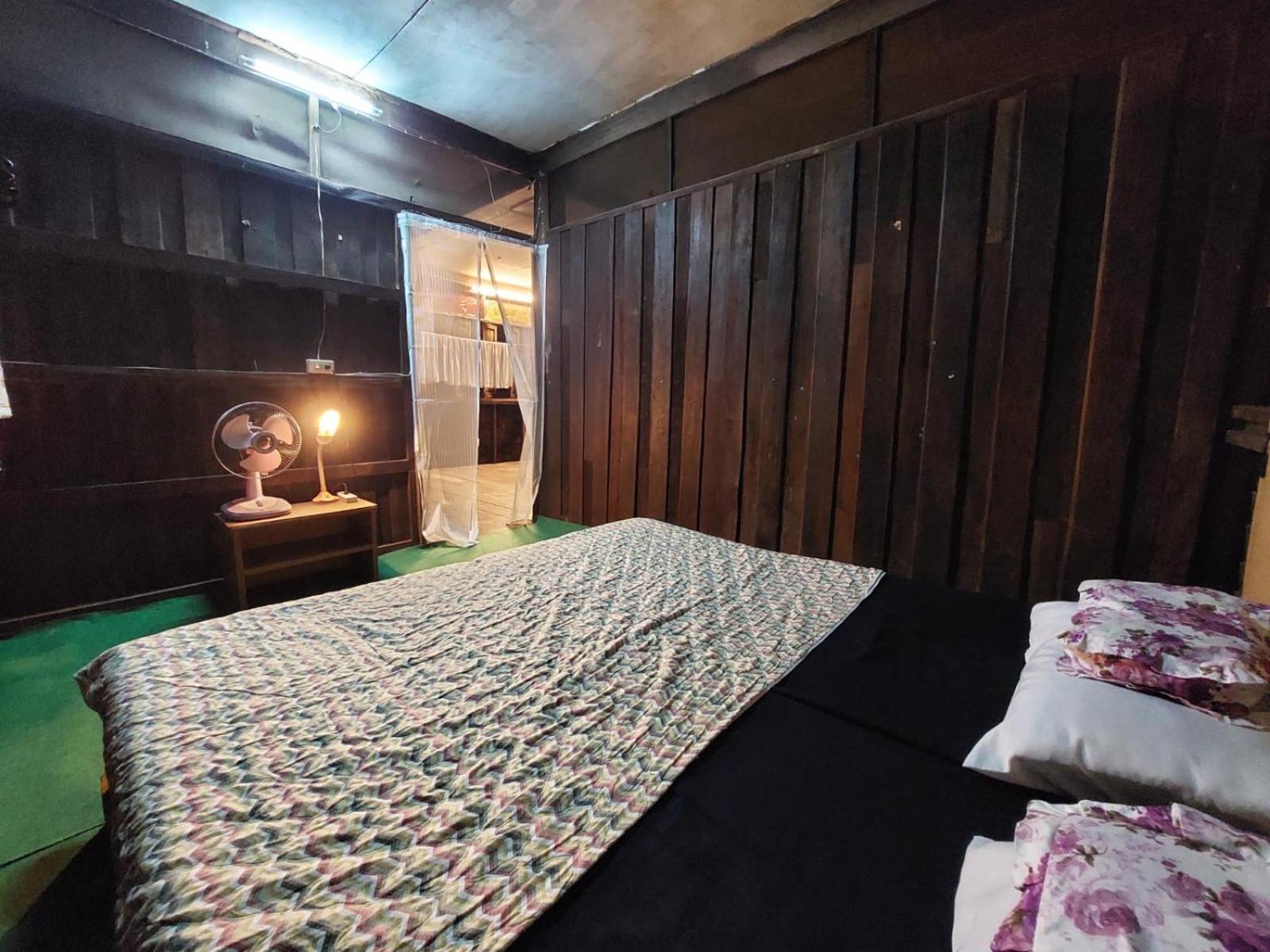 Hostelbed And Retreat Phitszanulok Kültér fotó