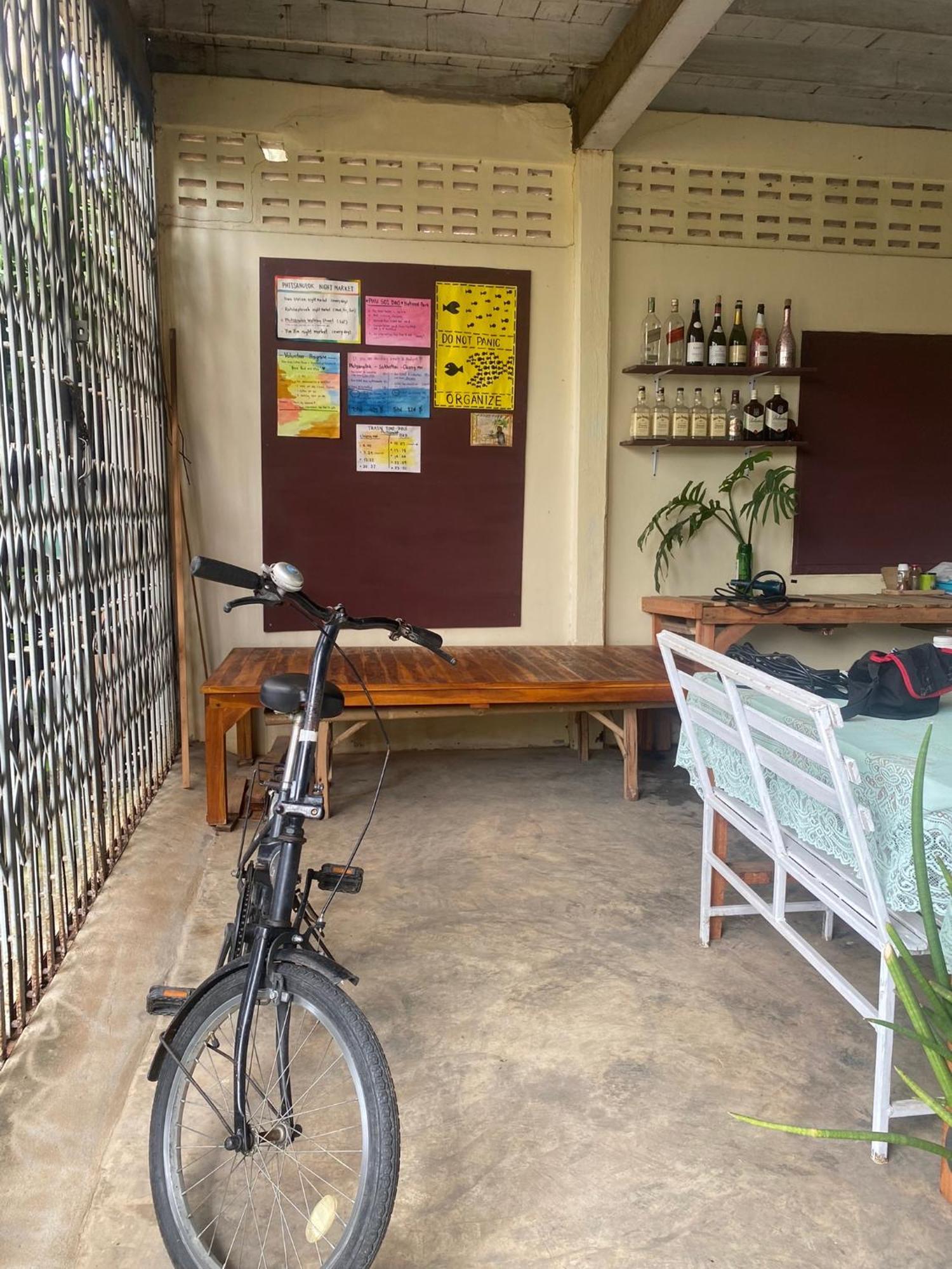 Hostelbed And Retreat Phitszanulok Kültér fotó
